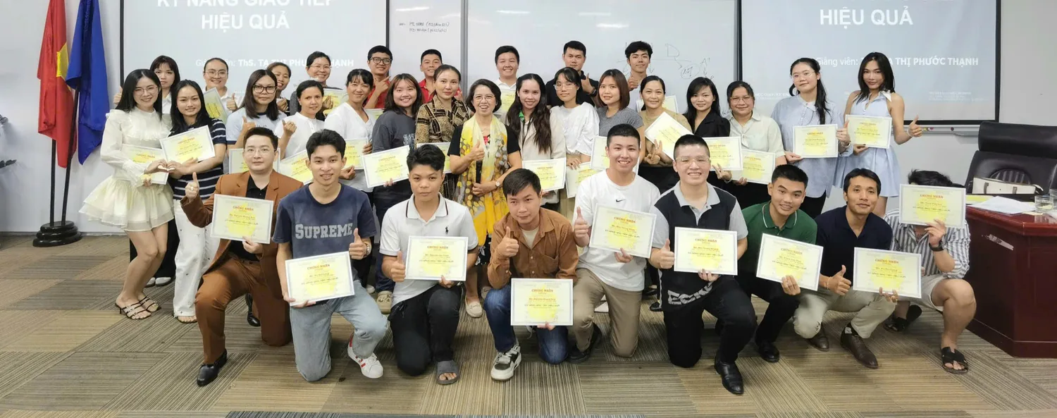 Kỹ năng Giao tiếp Hiệu quả — ảnh hoạt ộng 6