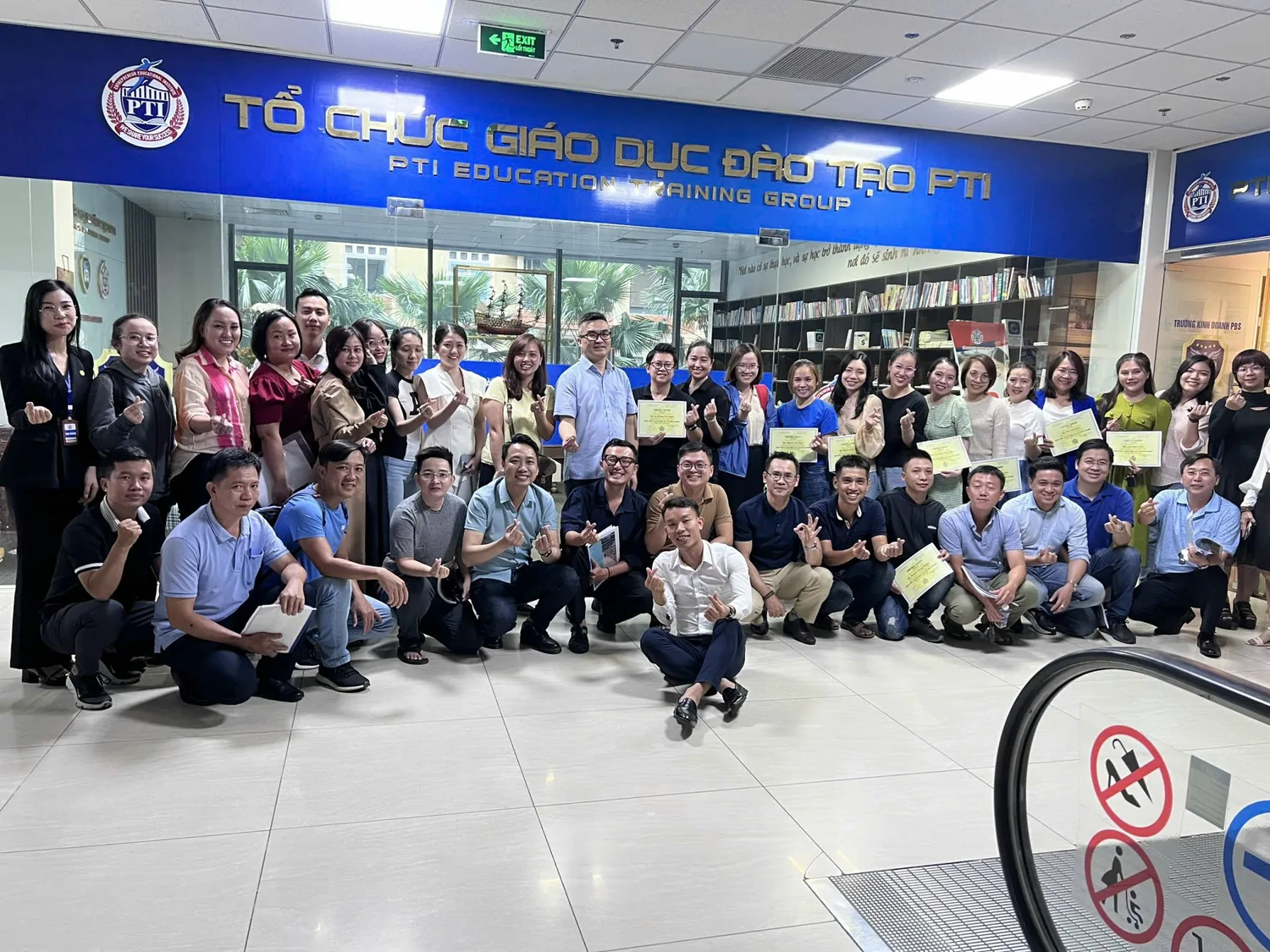 Khóa Giám đốc Chuỗi Bán lẻ RCM04 — ảnh hoạt động 1